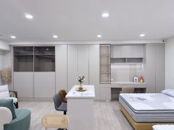 臥室 BEDROOM