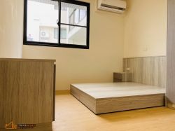 臥室 BEDROOM