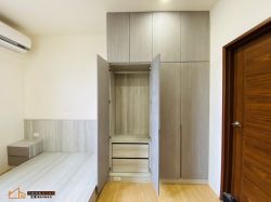臥室 BEDROOM