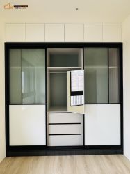 臥室 BEDROOM