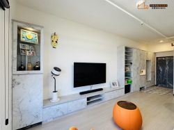 客廳 LIVING ROOM