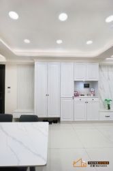 玄關 ENTRYWAY